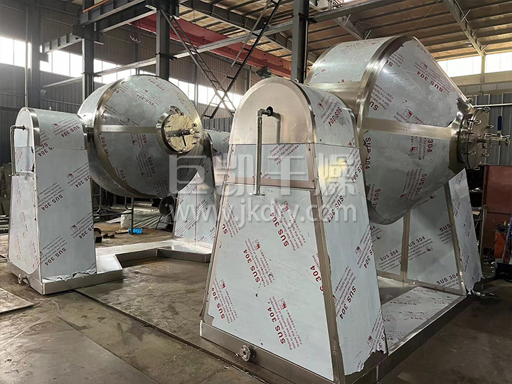 SZG系列双锥回转真空干燥机